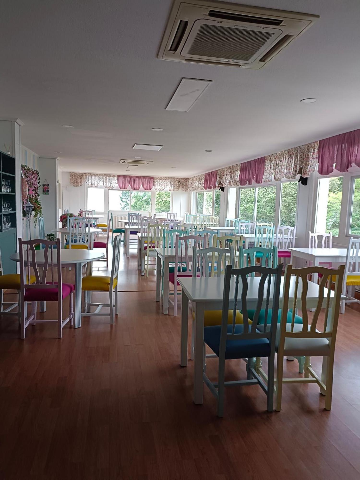 Hostal-Cafeteria Chocolate & Menta רדונדולה מראה חיצוני תמונה